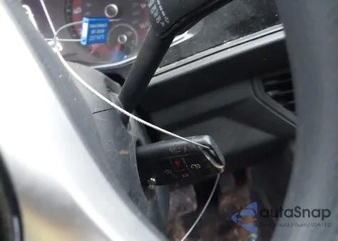 2020 Volkswagen Jetta 1.4T R-Line/1.4T S/1.4T Se из США, поврежденный, VIN 3VWC57BU0LM082270